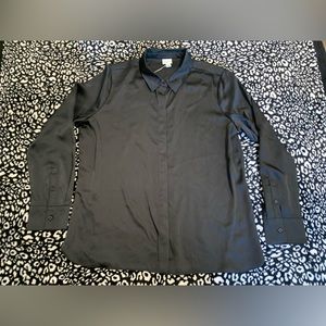 Black Women's Long Sleeve Button-Front Shirt 🖤